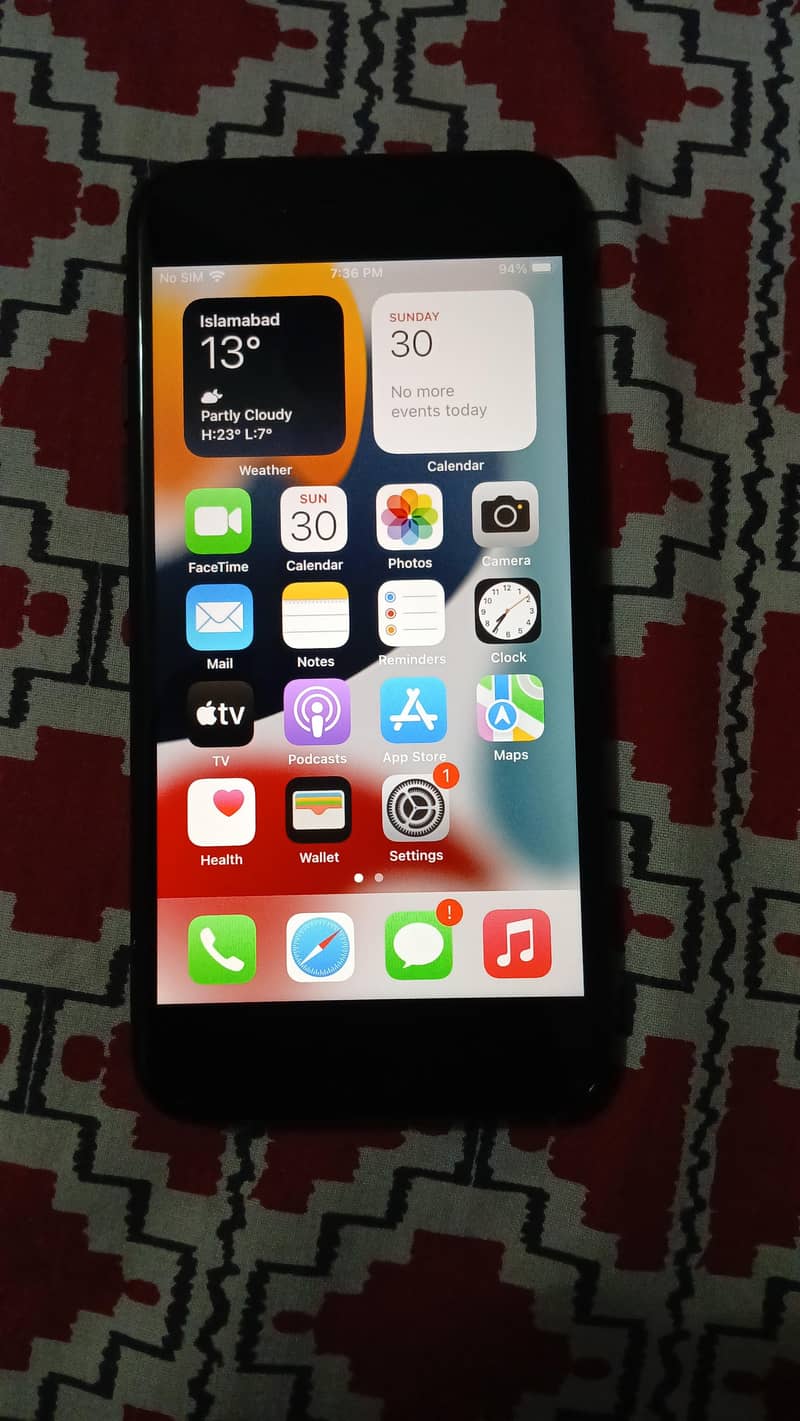 Apple iPhone 7 0