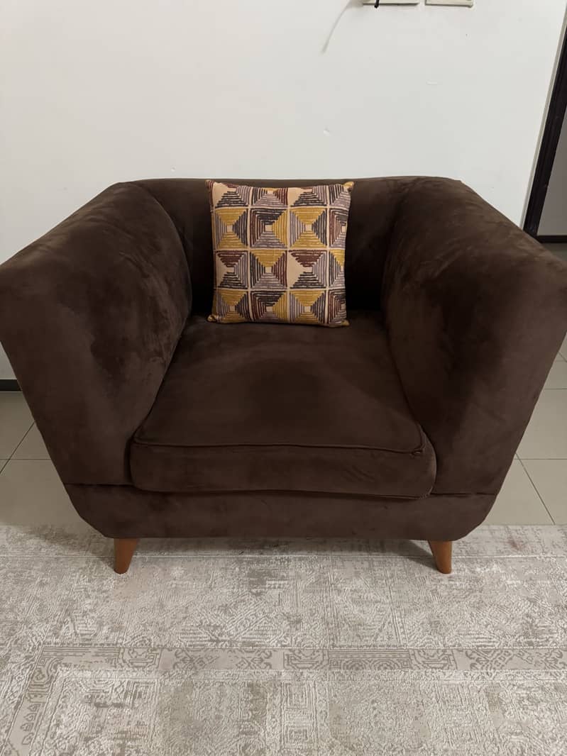 7 seater sofa 0