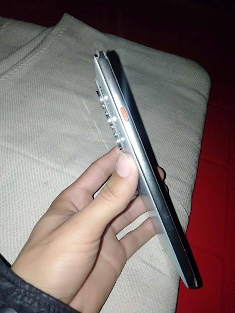 Tecno CAMON 40 5