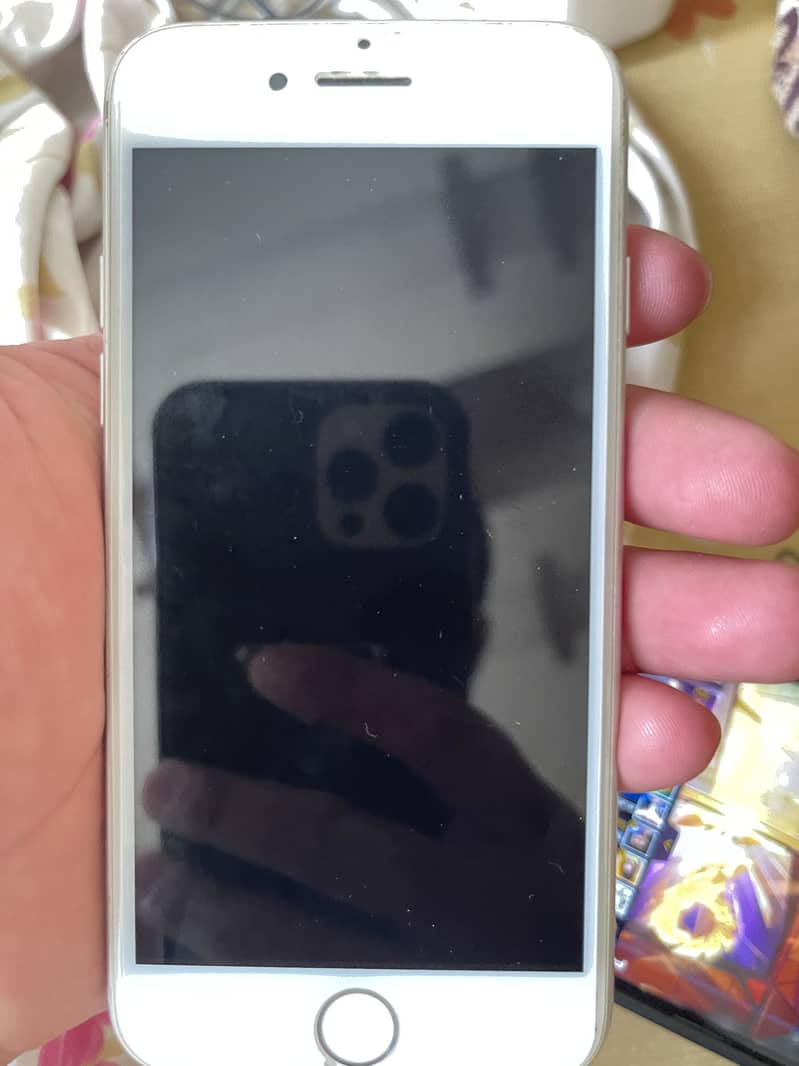 Apple iPhone 7 1