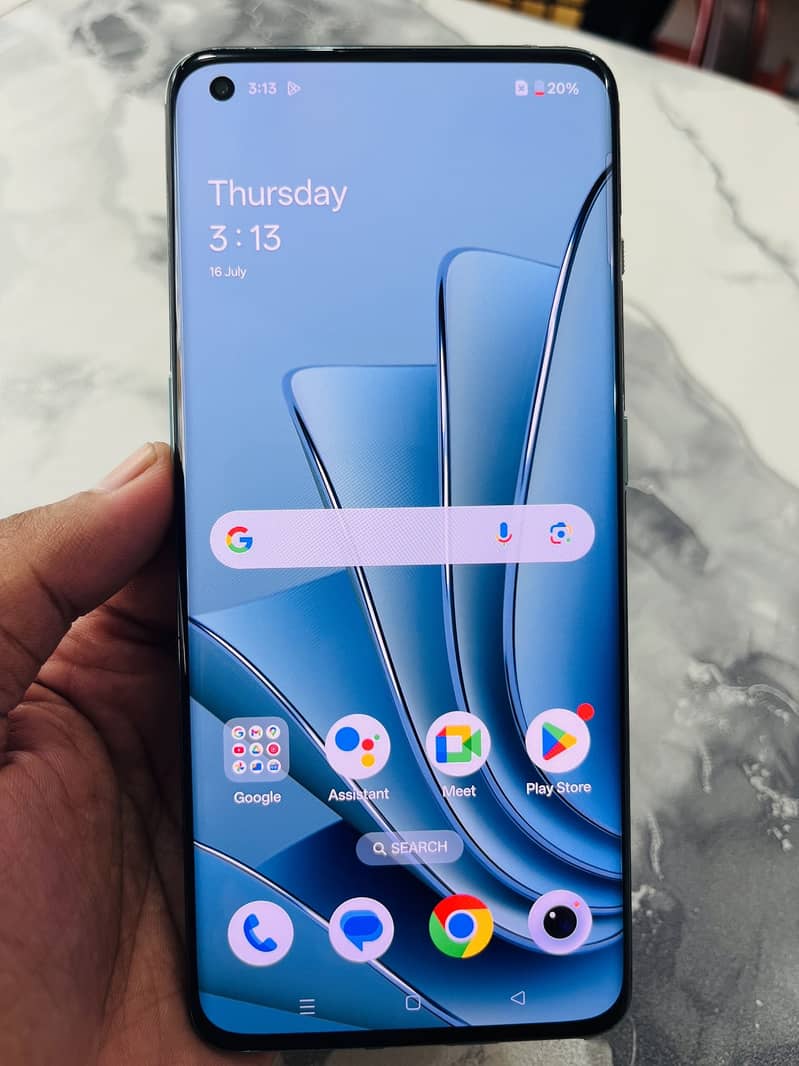 One Plus 10 Pro 1