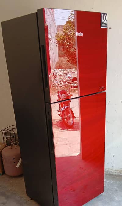 medium size fridge all in good condition