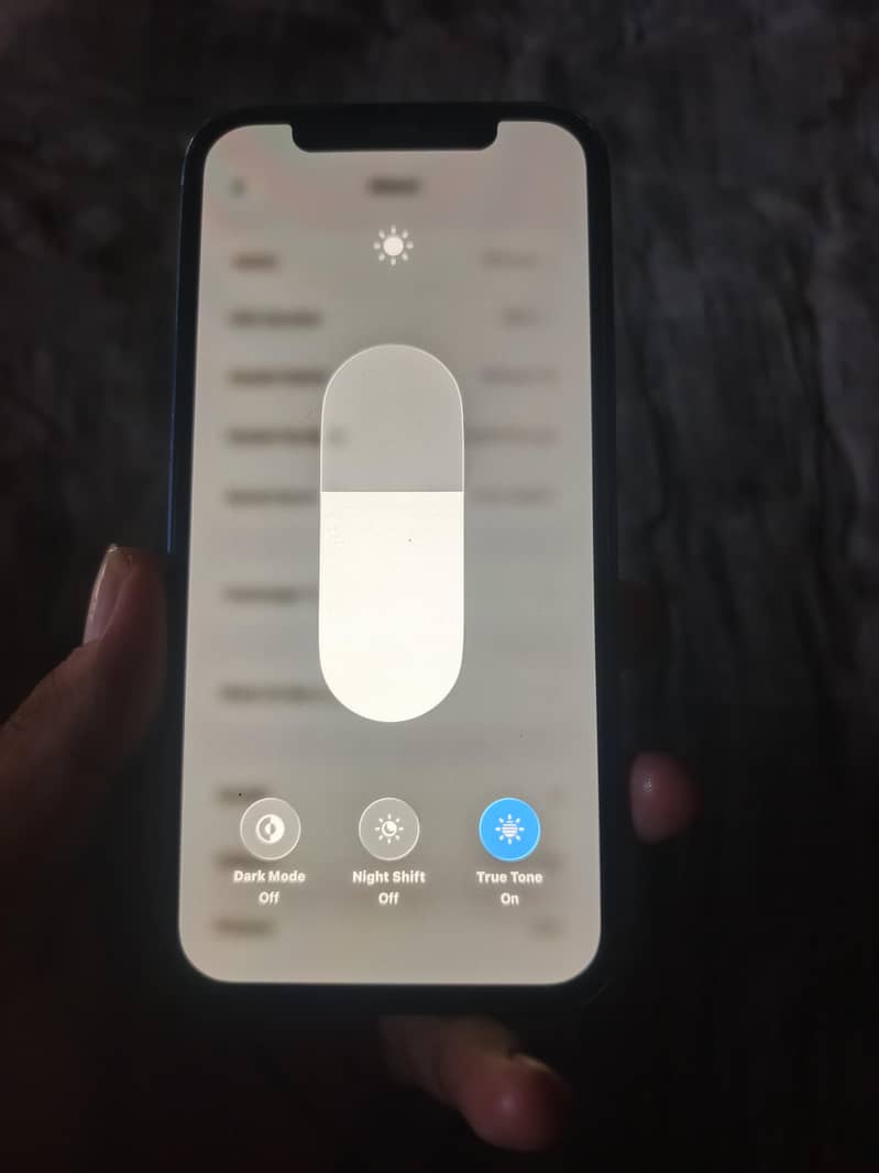Apple iPhone 12 4