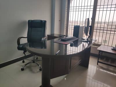 Office Furniture for Sale – Excellent Condition