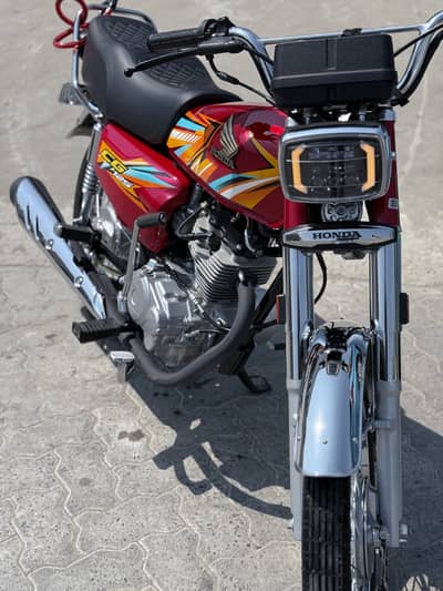Honda 125 Isb registered