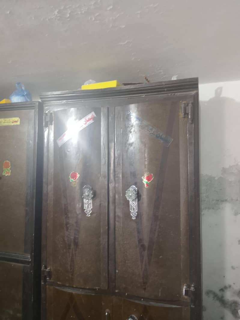 2 section almari 0