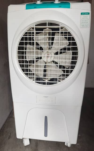BOSS Ice Box Air Cooler ECM-6500 | Gel Bottles + Water Pump |