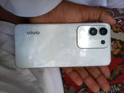 Vivo Y29