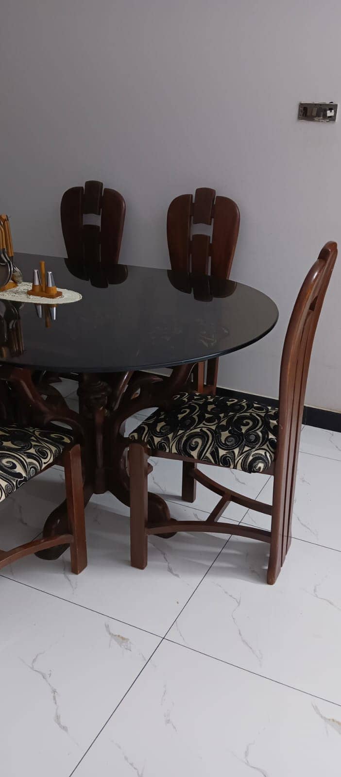 Dinning Table 0