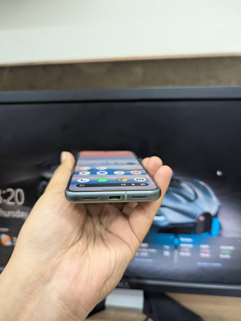 Google Pixel 8 3