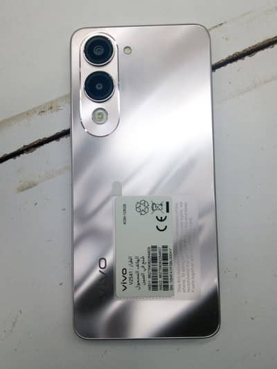 Vivo V25