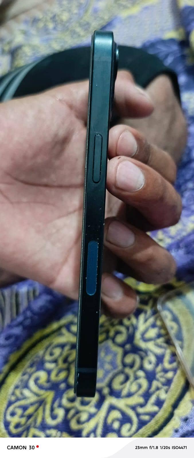 Apple iPhone 13 0
