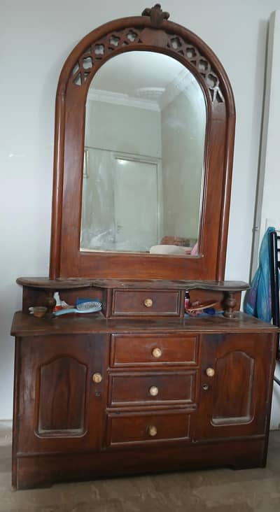 CHINIOTI WOOD DRESSING TABLE