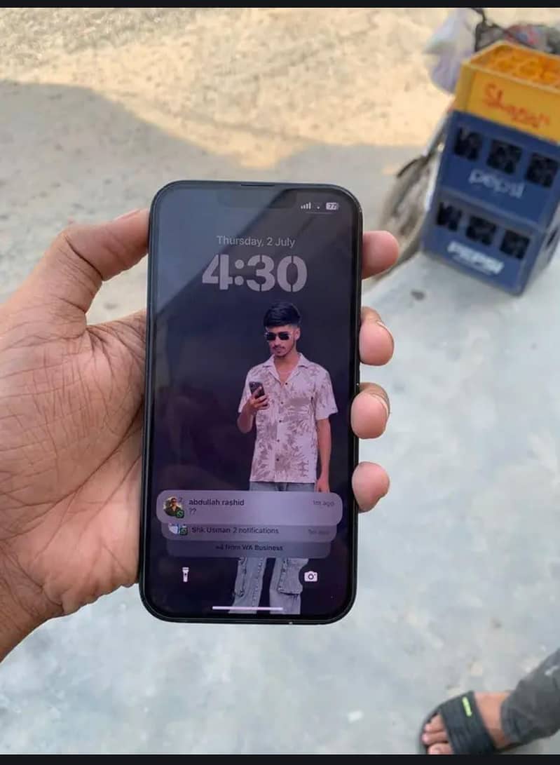 Apple iPhone 13 1
