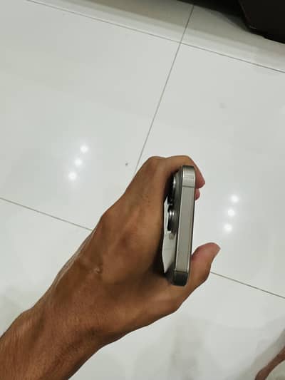 Apple iPhone 15 Pro