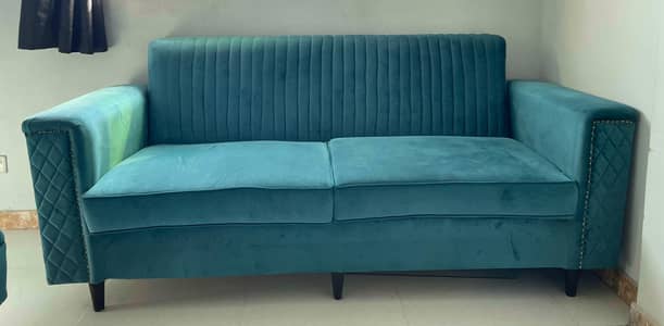 Sale my sofa slightly used