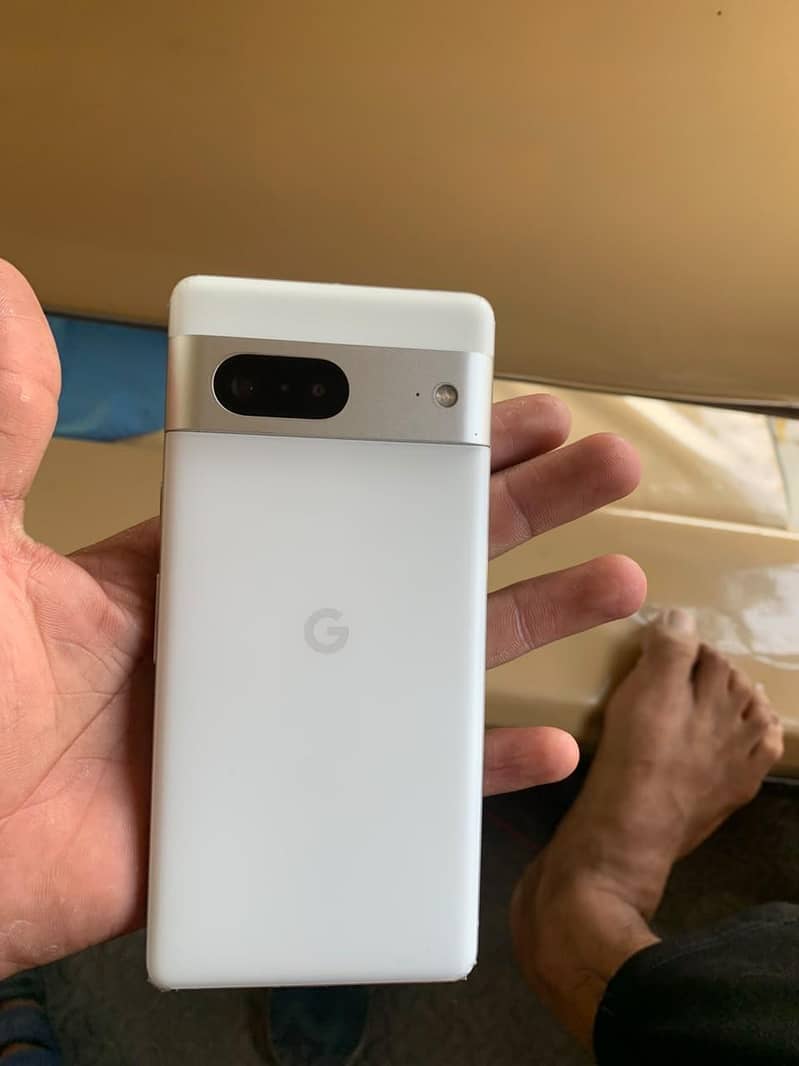 Google Pixel 7 3