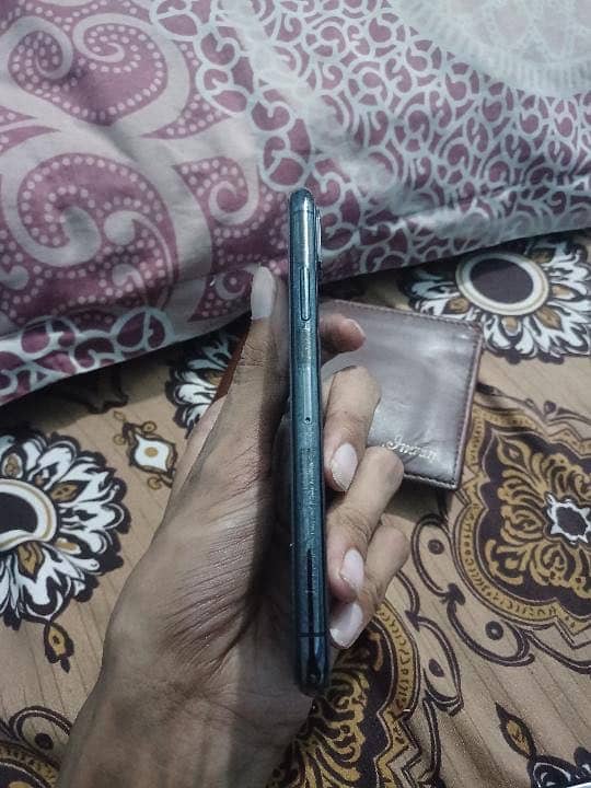 Apple iPhone X 2