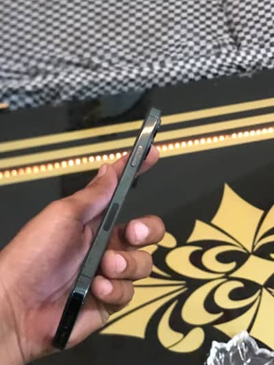 I phone 12Pro Max 128GB jv chip ka sat sim chalti ha