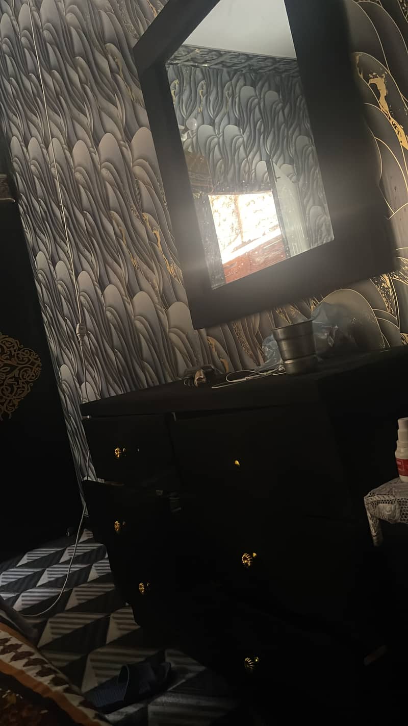 Bed & dressing 1