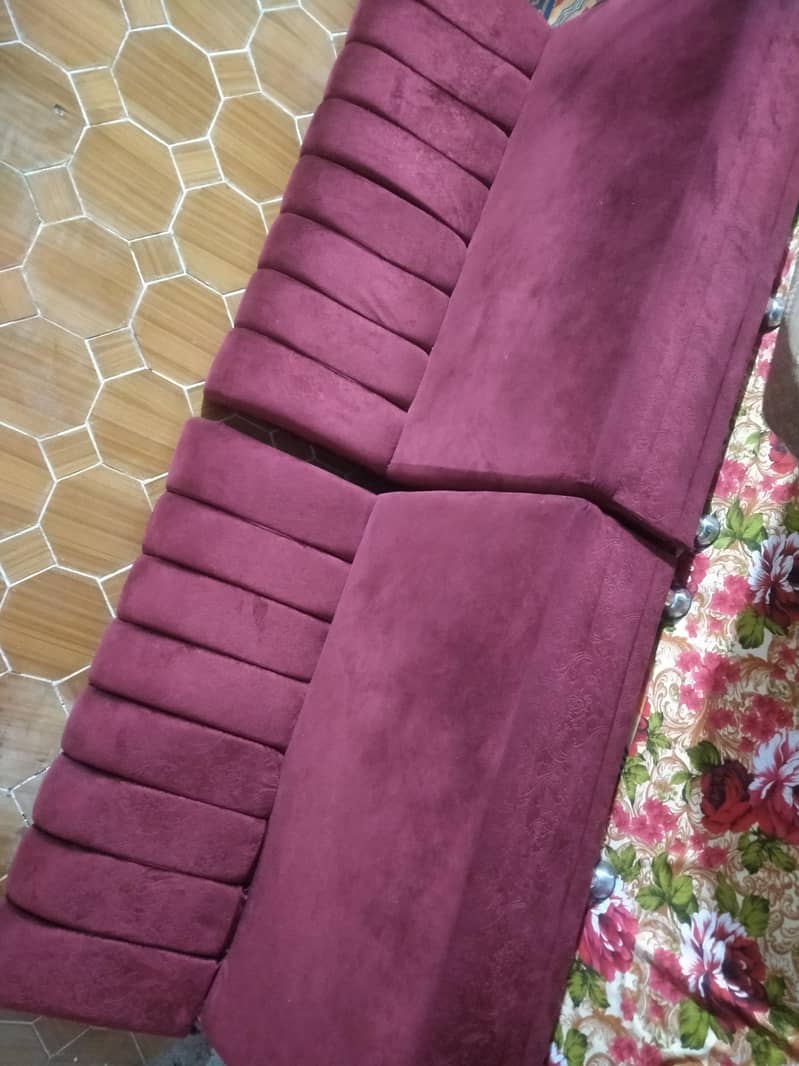 2 seater sofa 0