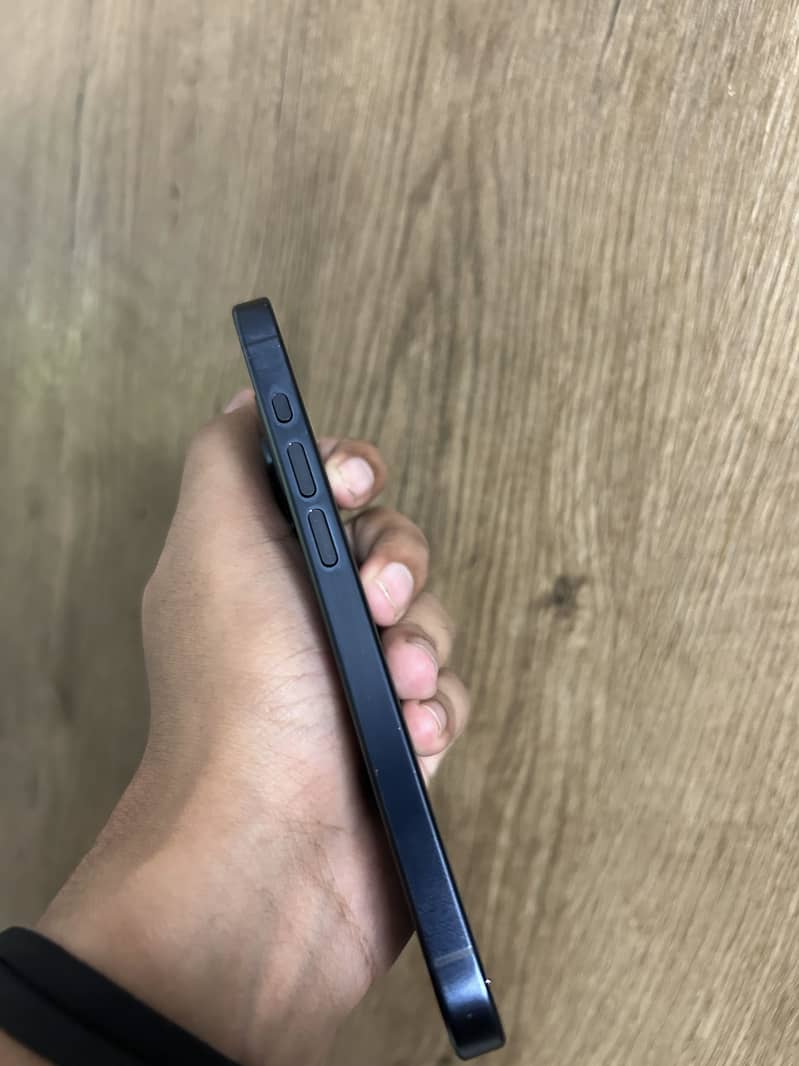 iPhone 15 Pro 2