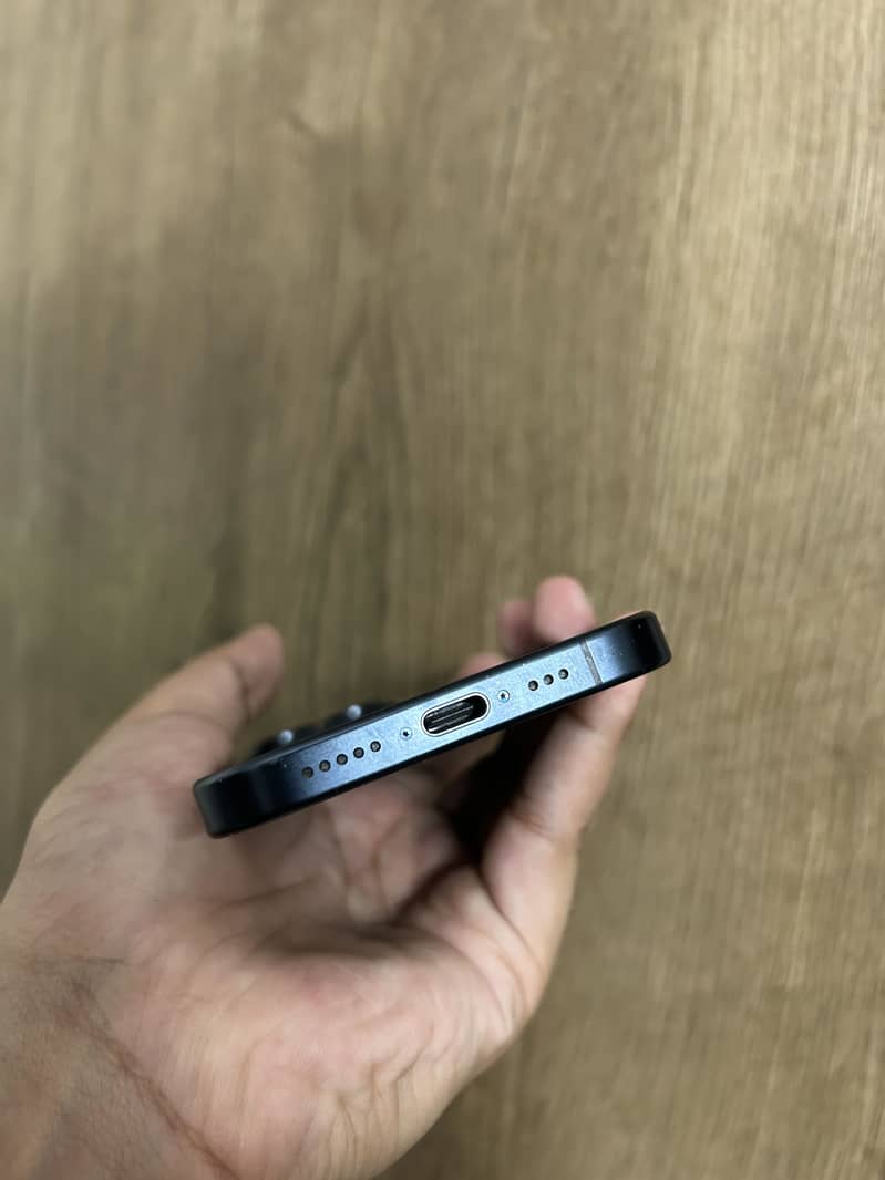 iPhone 15 Pro 3