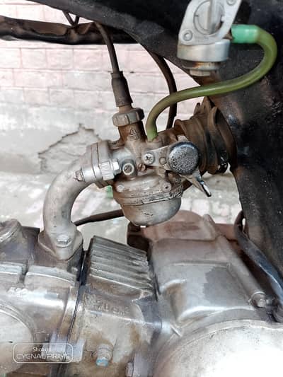carburetor full ok h 50 sa 55 per kelo meter average ha koi masla nhi
