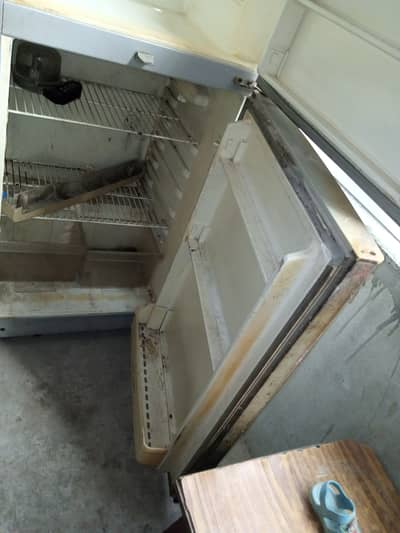 Used fridge for sale urgent