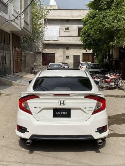 Honda Civic oriel prosmatec  ug full option 2016 model