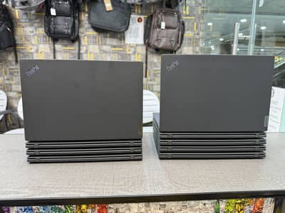 Lenovo T14s Gen 2 Magnesium chassis Core i5 11th Generation ultra-slek