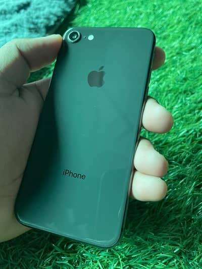 Apple iPhone 8
