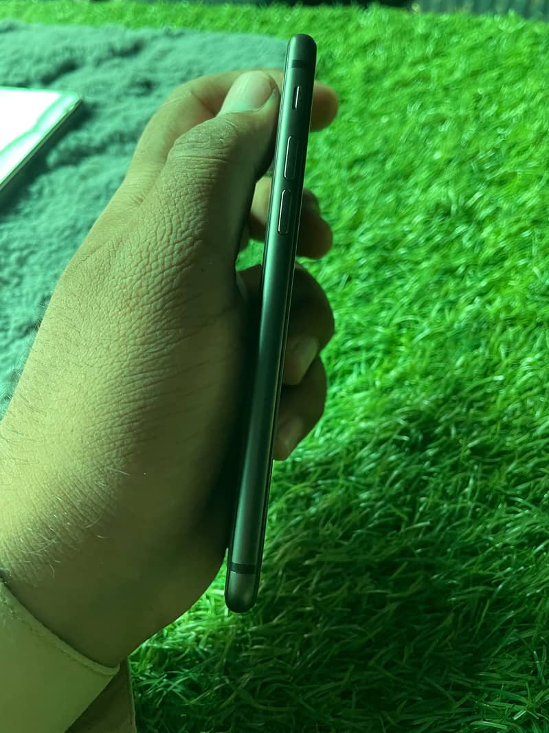 Apple iPhone 8 2