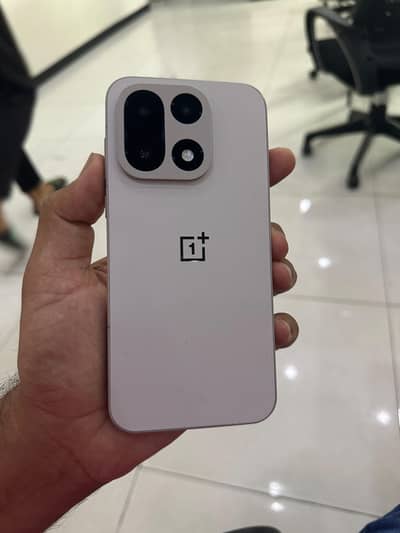 OnePlus 15