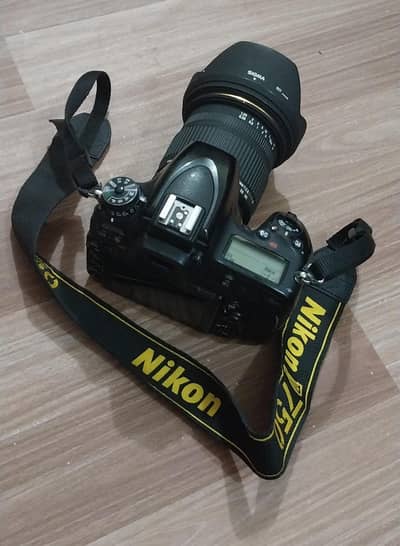 Nikon DSLR D750