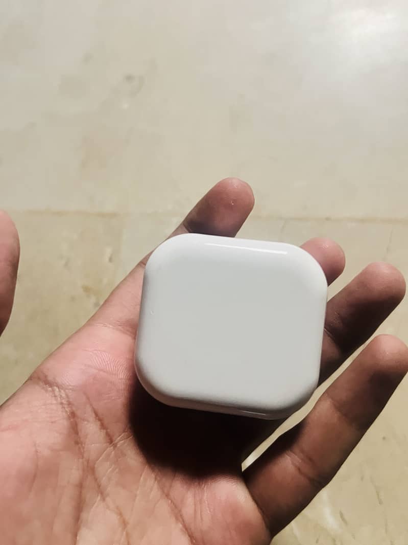iphone charger 0