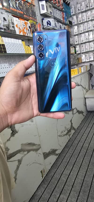 Motorola Edge 2021