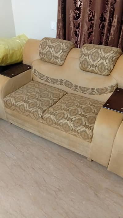 6 seater sofa set in gud condition