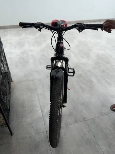 Selling cycle 9/10 condition 35k price negotiable
