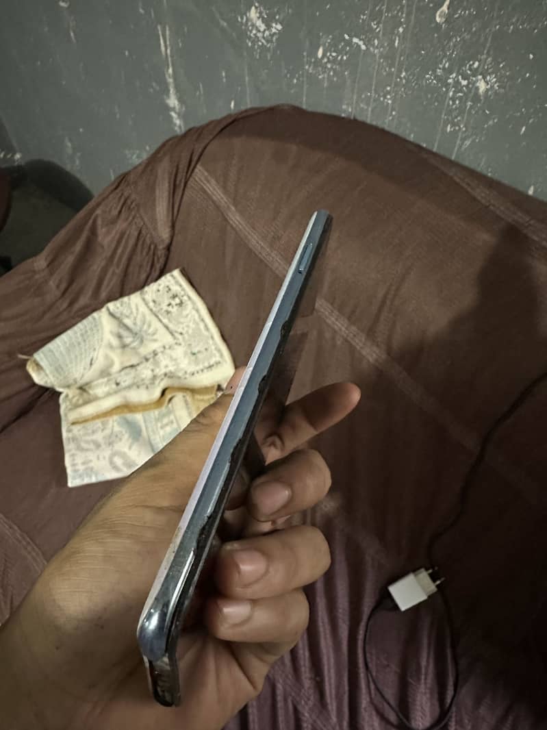 Infinix Note 7 4