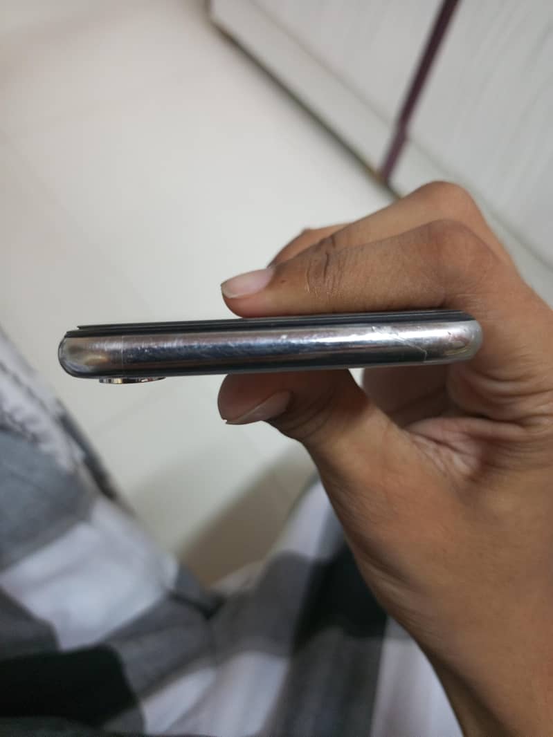 Apple iPhone X 1