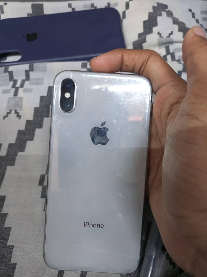 Apple iPhone X 5