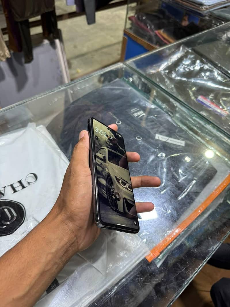 Google Pixel 8 Pro 3