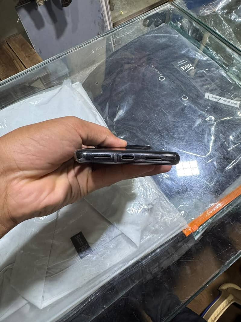 Google Pixel 8 Pro 7