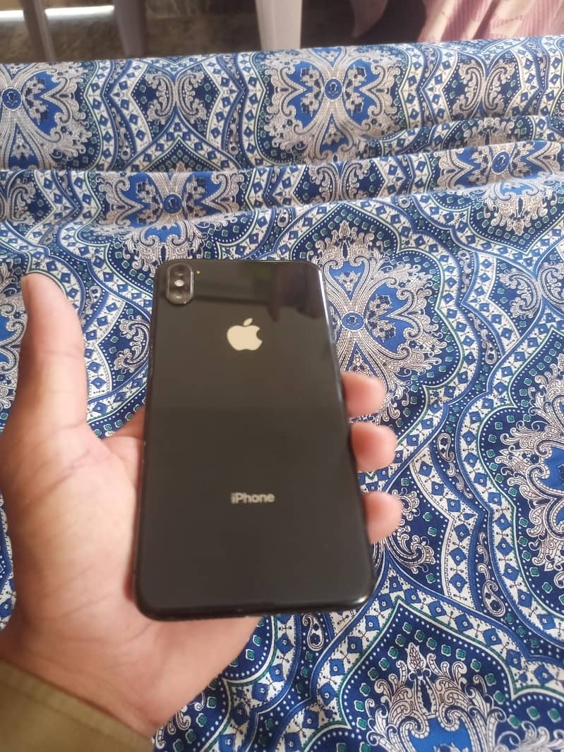 iphone xs max 2