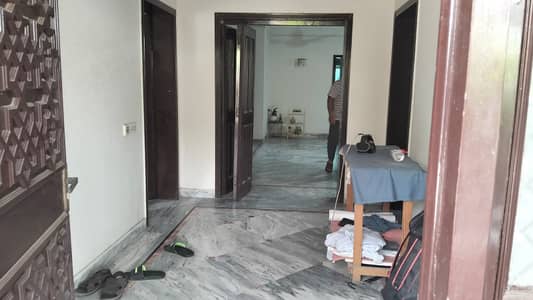 LOWER LOCKED. 1 KANAL UPPER PORTION FOR RENT IN JOHAR TOWN