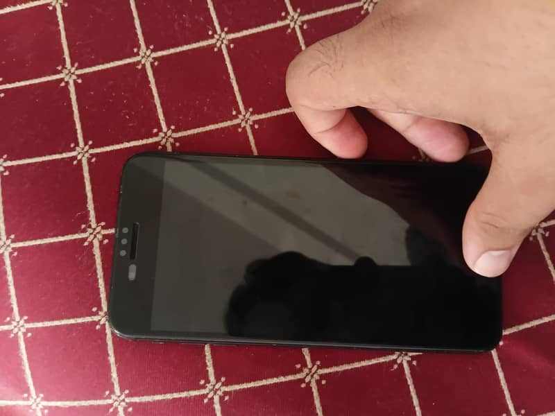 Apple iPhone 7 Plus 3