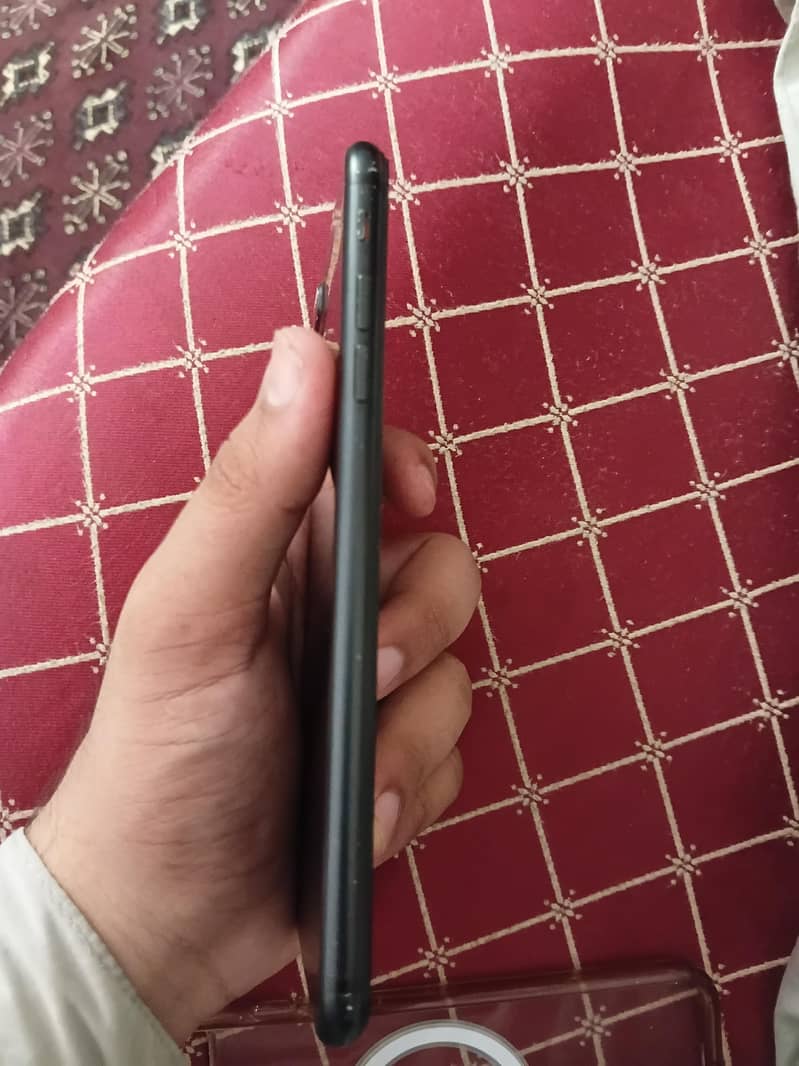 Apple iPhone 7 Plus 4