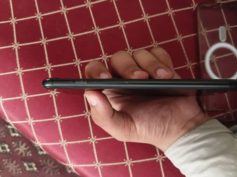 Apple iPhone 7 Plus 5