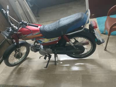 Honda CD 70 karachi num